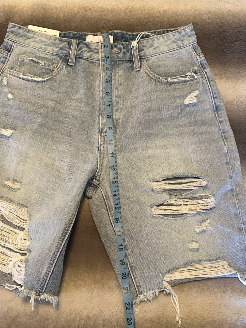 VERVET Tammie High Rise Distressed Bermuda Denim Shorts L NWT - Picture 5 of 8